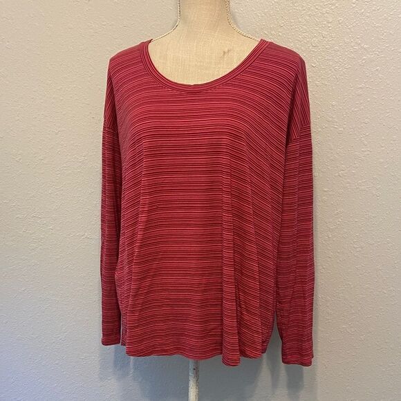 Athleta Pink & Red Striped Cloudlight Stratus Striped Top Size 1X - Picture 1 of 8